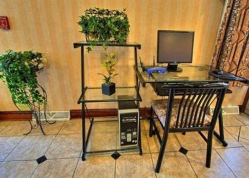 фото отеля Quality Inn Glens Falls
