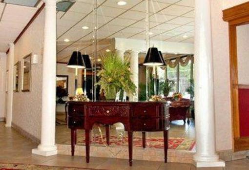 фото отеля Clarion Inn & Suites Dothan