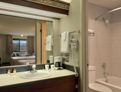 фото отеля Auburn Days Inn