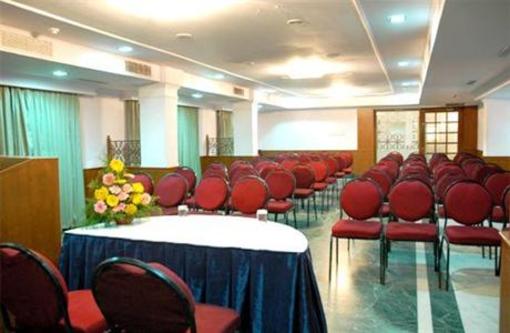 фото отеля Hotel Chariot Chennai