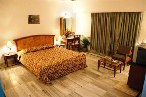 фото отеля Hotel Chariot Chennai