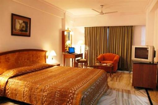 фото отеля Hotel Chariot Chennai