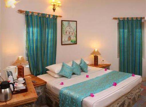 фото отеля Carmelia Haven