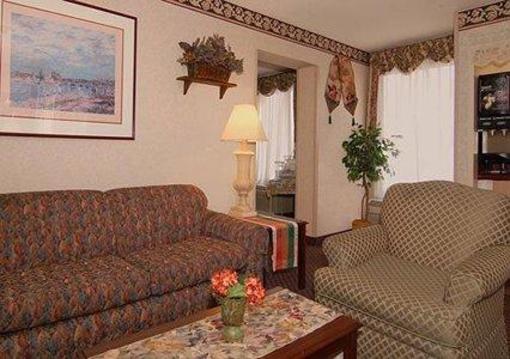 фото отеля Econo Lodge University Richmond