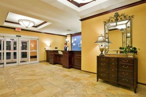 фото отеля Holiday Inn Express Hotel & Suites Dothan North