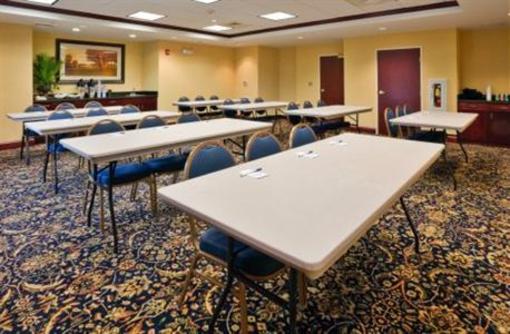 фото отеля Holiday Inn Express Hotel & Suites Dothan North
