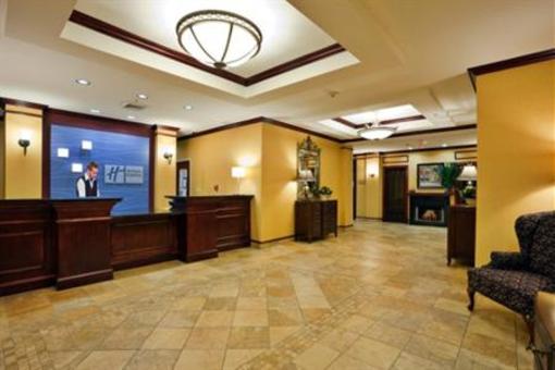 фото отеля Holiday Inn Express Hotel & Suites Dothan North