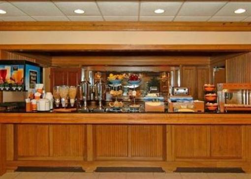 фото отеля Quality Inn & Suites Port Allen