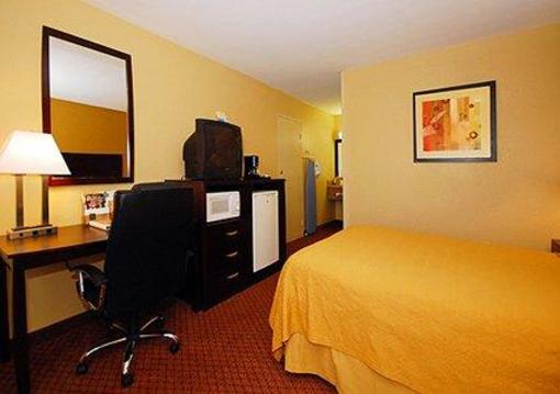 фото отеля Quality Inn & Suites Port Allen