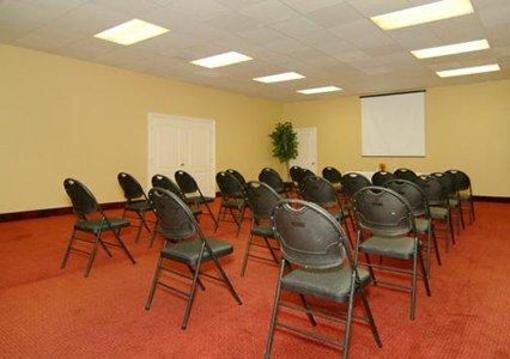 фото отеля Quality Inn & Suites Port Allen