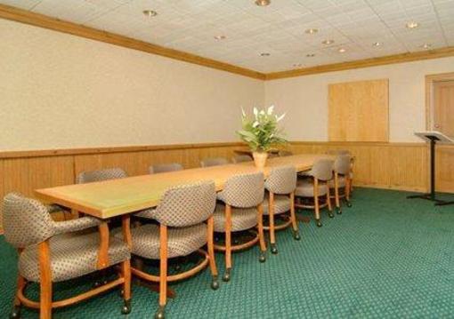 фото отеля Quality Inn & Suites Port Allen