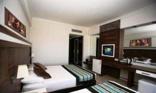 фото отеля Roxy Resort Hotel & Spa