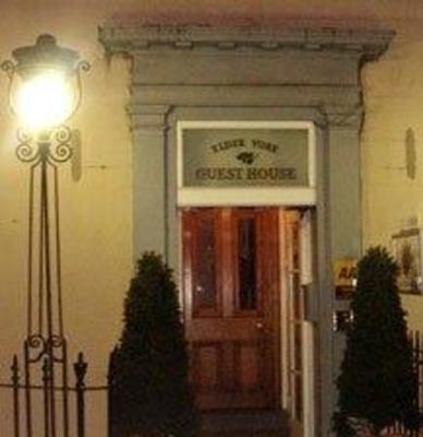 фото отеля Elder York Guest House Edinburgh