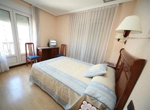 фото отеля Hostal Ana Belen