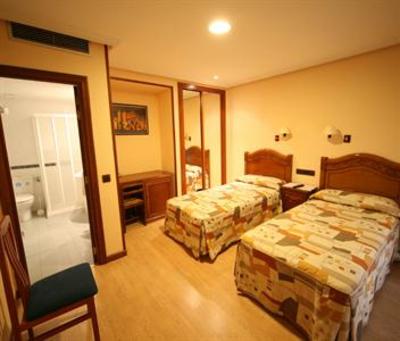фото отеля Hostal Ana Belen