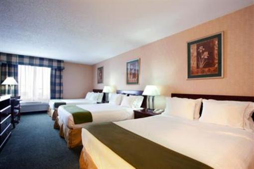 фото отеля Holiday Inn Express Sycamore Dekalb