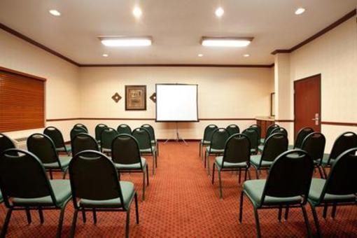 фото отеля Holiday Inn Express Sycamore Dekalb
