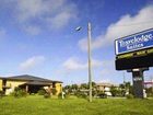 фото отеля Travelodge Suites Maingate Kissimmee