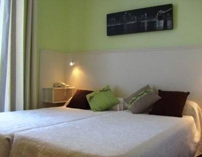 фото отеля Hotel Jeanne d'Arc Limoges