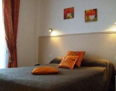 фото отеля Hotel Jeanne d'Arc Limoges