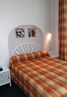 фото отеля Hotel Jeanne d'Arc Limoges