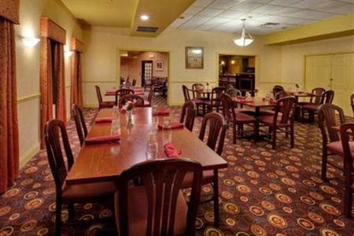 фото отеля Holiday Inn Philadelphia - NE Bensalem