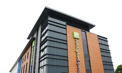 фото отеля Holiday Inn Express Dunstable