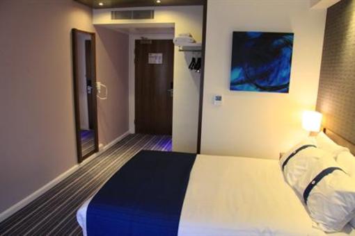 фото отеля Holiday Inn Express Dunstable