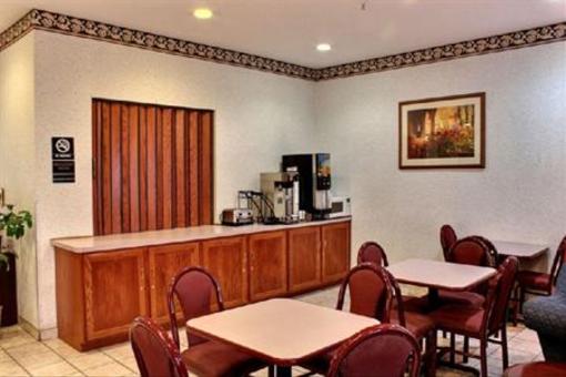 фото отеля BEST WESTERN Clearlake Plaza