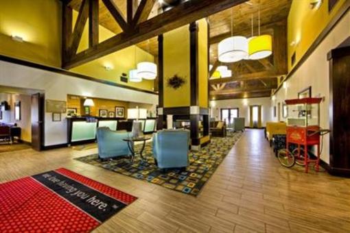 фото отеля Hampton Inn and Suites Cleveland Airport Middleburg Heights
