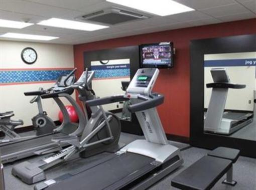 фото отеля Hampton Inn and Suites Cleveland Airport Middleburg Heights