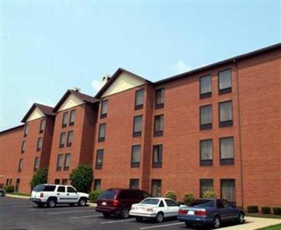 фото отеля Hampton Inn and Suites Cleveland Airport Middleburg Heights