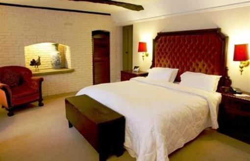 фото отеля Mount Royale Hotel