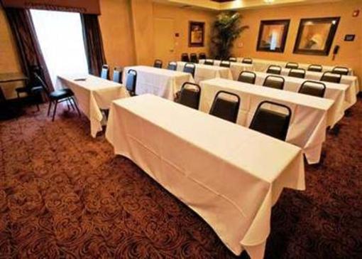 фото отеля Hampton Inn Bryant