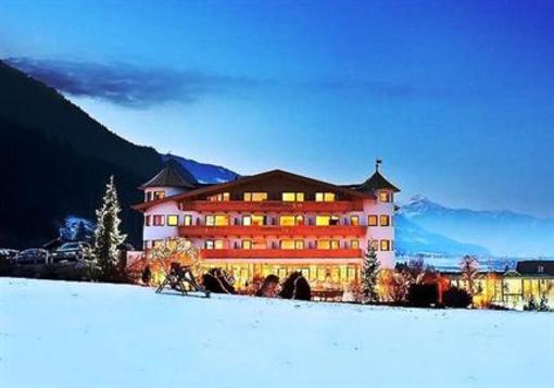 фото отеля Gartenhotel Magdalena Ried im Zillertal