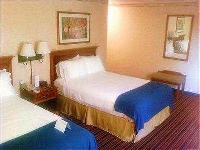 фото отеля Holiday Inn Express Sacramento Convention Center
