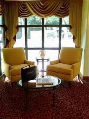 фото отеля Holiday Inn Express Sacramento Convention Center