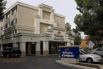 фото отеля Holiday Inn Express Sacramento Convention Center