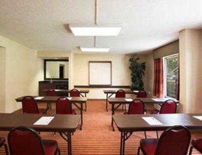 фото отеля Baymont Inn & Suites-Briley Parkway