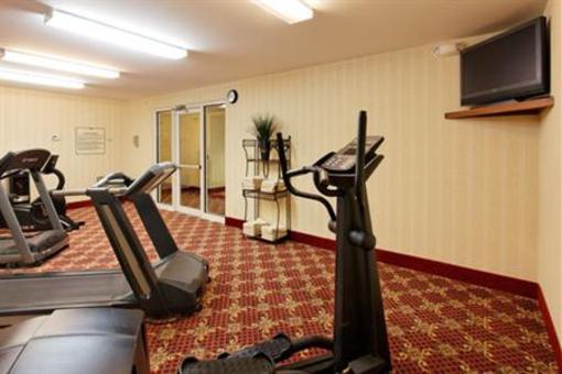 фото отеля Holiday Inn Express Mystic