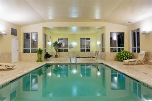 фото отеля Holiday Inn Express Mystic