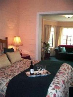 фото отеля Edenwood Guest House