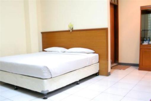 фото отеля Cihampelas Hotel 1