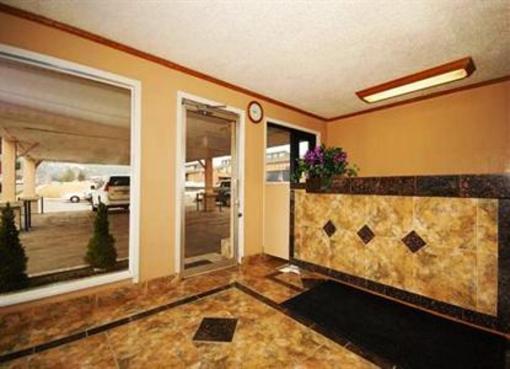 фото отеля Howard Johnson Flagstaff I-40 Exit 198 E. Lucky Lane