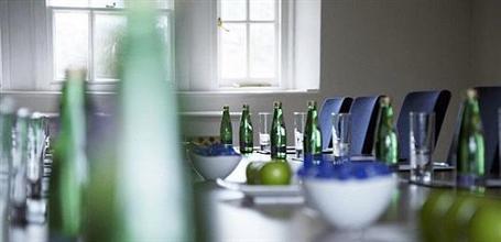 фото отеля Ponsbourne Park Hotel Newgate Street