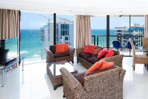 фото отеля Breakfree Longbeach Resort