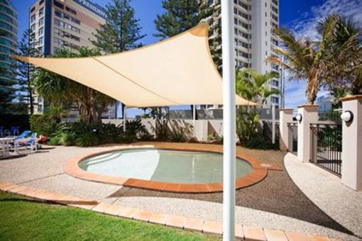 фото отеля Breakfree Longbeach Resort