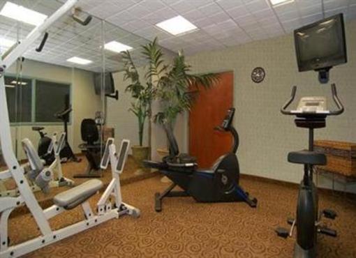 фото отеля Comfort Suites I-240 East-Airport