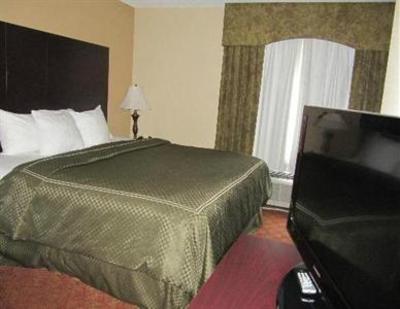 фото отеля Comfort Suites I-240 East-Airport