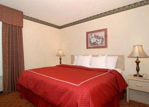 фото отеля Comfort Suites I-240 East-Airport